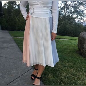 june & hudson Pleated Midi Skirt in White, Blush Pink & Light Blue